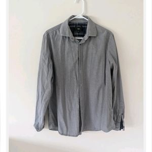 Mossimo Man Button Up Shirt Plaid Collared Long Sleeve Men’s Size M